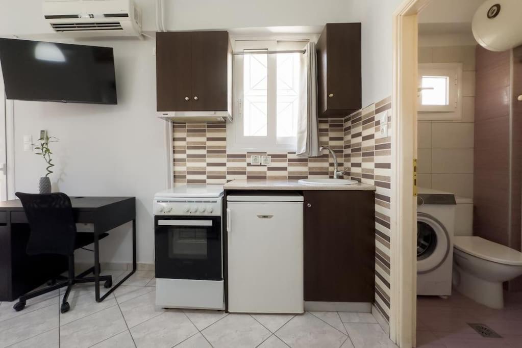 Pagrati Cozy Retreat Apartamento Atenas Exterior foto